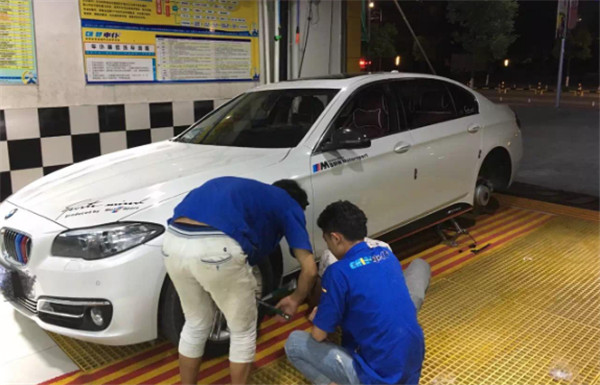 干汽車美容有前途嗎？過(guò)來(lái)人：我學(xué)汽車美容后悔死了@chinaadec.com